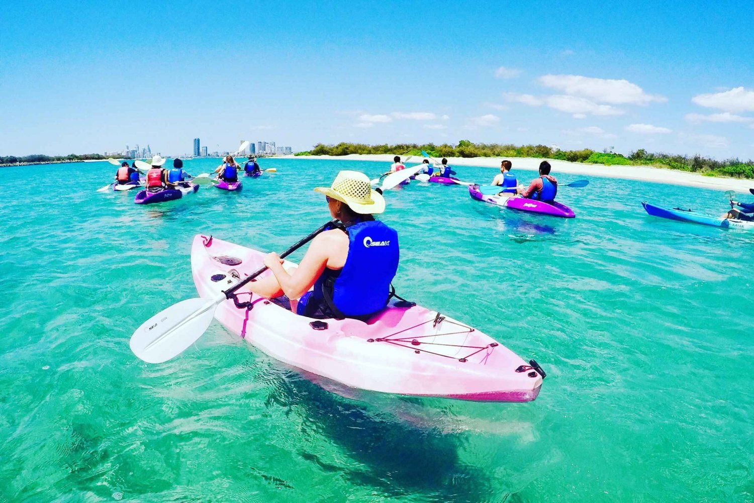 From Gold Coast: Kayaking & Snorkelling Tour with Breakfast