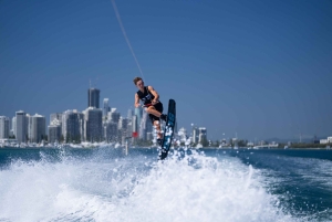 Gold Coast: 6-Hour Wakeboarding & Wakesurfing with Lunch