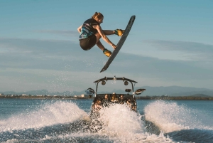 Gold Coast: 6-Hour Wakeboarding & Wakesurfing with Lunch
