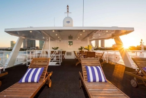 Gold Coast: Broadwater Guided Catamaran Cruise With BBQ