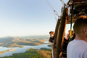 Gold Coast: Varmluftsballong, frokost og GRATIS Arrojetboating