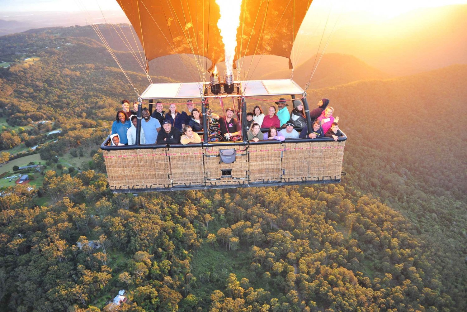 Gold Coast: Varmluftballonflyvning med morgenmadsbuffet