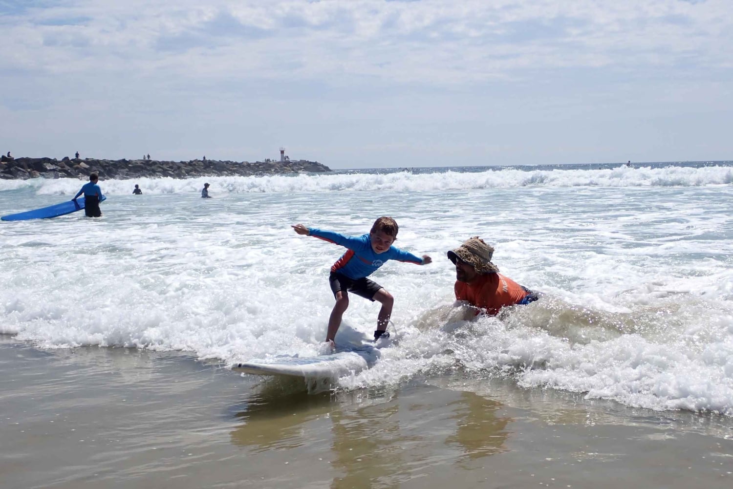 골드코스트: 어린이 전용 초보자 서핑 수업 (6~12세)