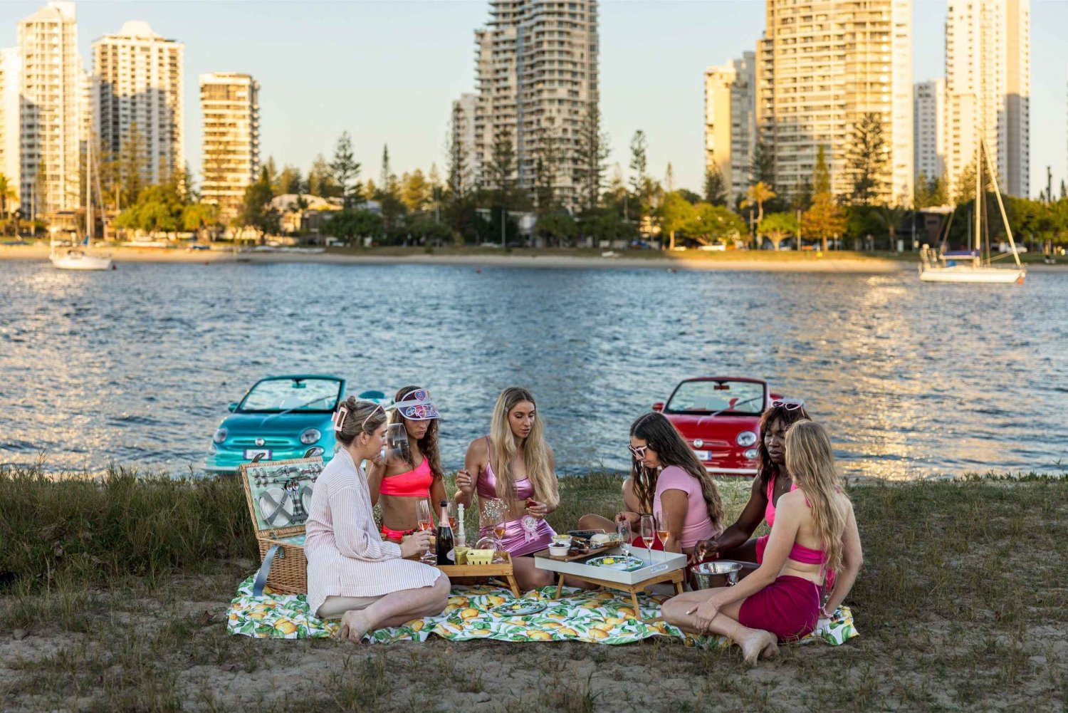 Gold Coast: Luxury Boat Tour