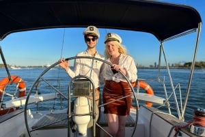 Gold Coast: Private Afternoon Tea Sailing Charter