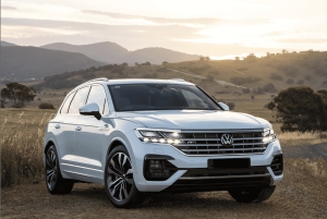 Goldküste: Private Weinkellertour in einem neuen Luxusfahrzeug