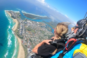 Gold Coast: Tandem Skydiving Experience