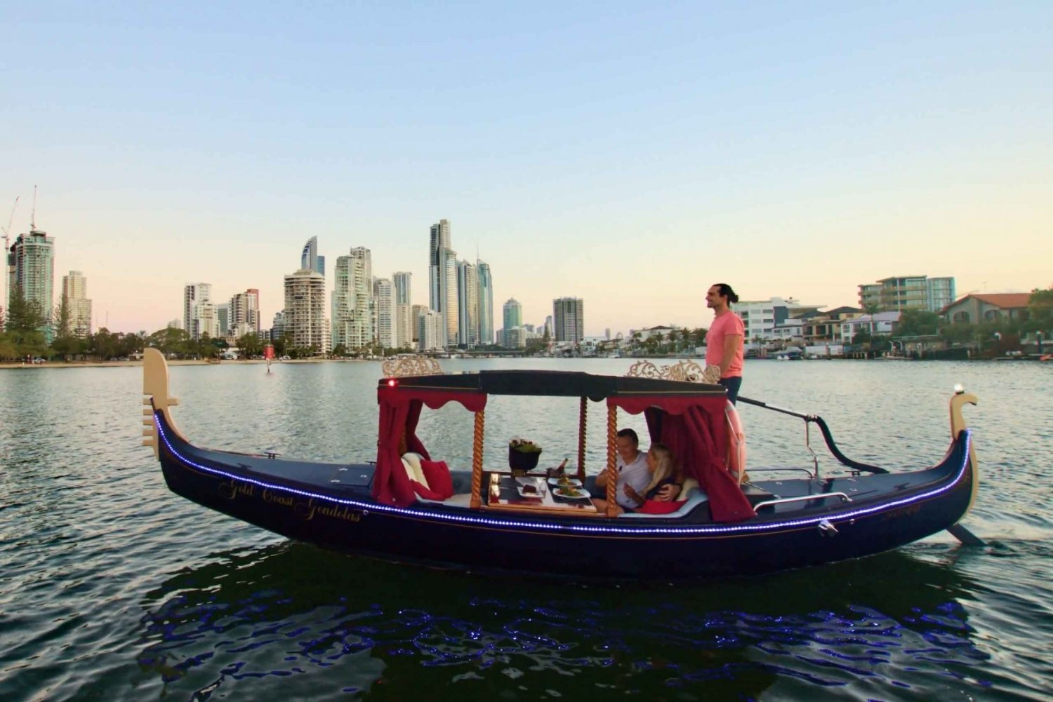 Private Luxury Gondola cruise with cheese and wine