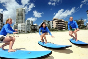 2-timers surf-lektion for grupper i Broadbeach på Gold Coast