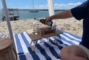 Rejs pelikanem z Surfers Paradise na Wavebreak Island + piknik
