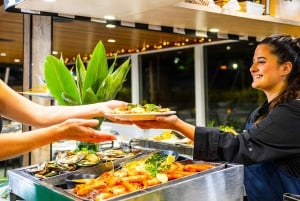 Surfers Paradise: Buffet Dinner Sightseeing Cruise