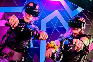 Surfers Paradise: VR Escape Room Experience for 2