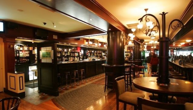 Waxy's Irish Pub