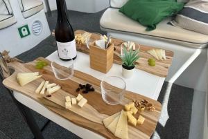 1h Boat Trip + 2h Dockside Wine & Food Tasting