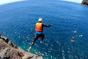 Agaete: Coasteering Gran Canaria. Ferrata Marina y Tirolina