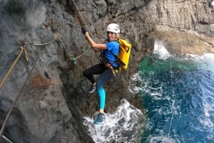 Agaete: Coasteering Gran Canaria. Ferrata Marina y Tirolina
