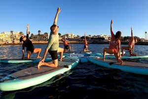 Arguineguín: Stand-up Paddleboard Yoga Class with Instructor