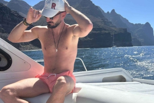 Paseo en Barco desde Puerto de Mogán por Costa del Tamadaba