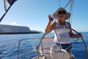 From Puerto de Mogán: Private Sailing Trip & Snorkeling