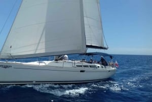 From Puerto de Mogán: Sailboat Trip with Food and Drinks