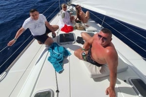 From Puerto de Mogán: Sailboat Trip with Food and Drinks