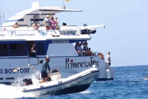 From Puerto Rico: Boat trip along the coast w/ Food & Drinks