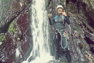 Gran Canaria: Aventura de Barranquismo en la Selva del Corazón Verde