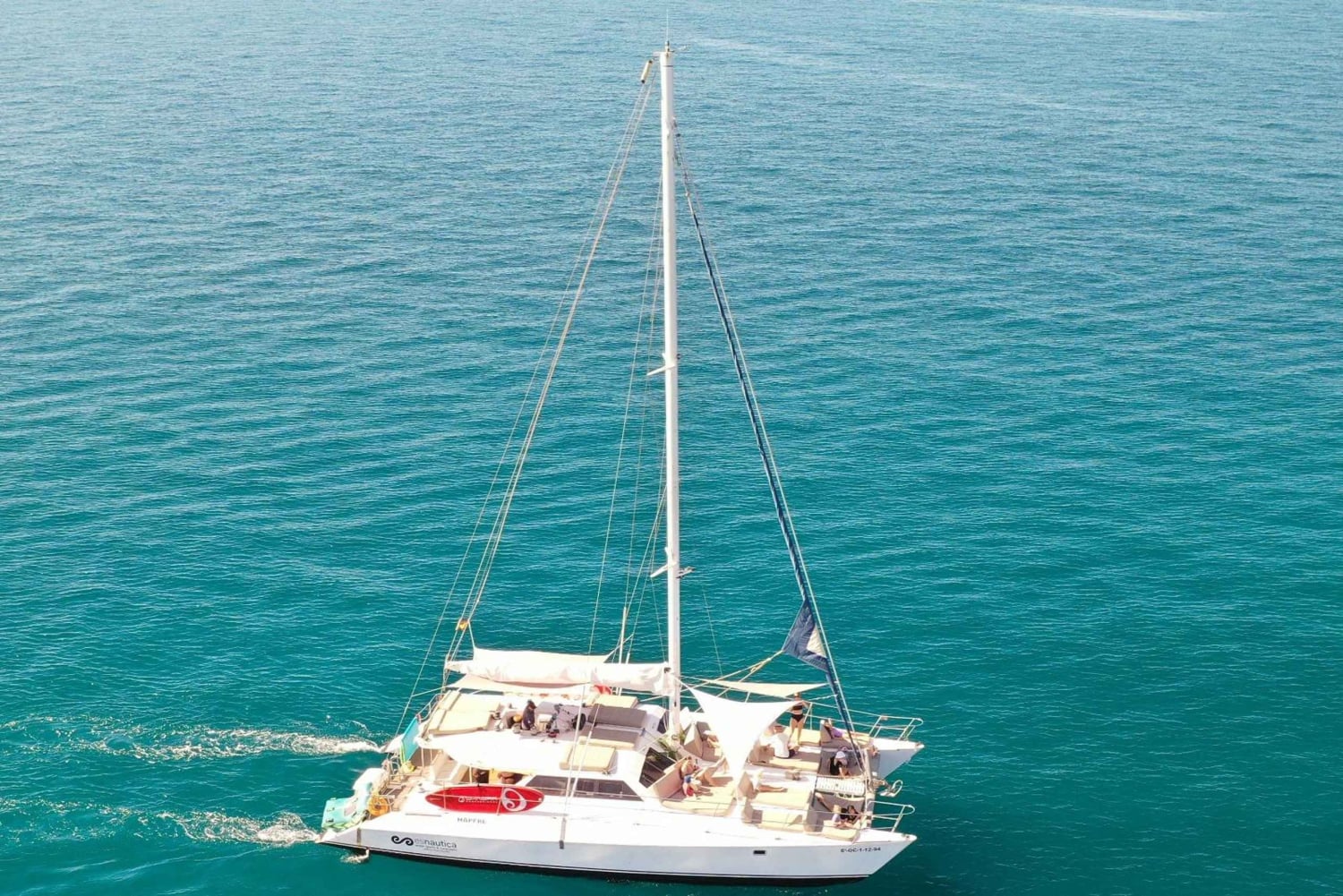 Gran Canaria: Catamaran Tour with Lunch and Drinks