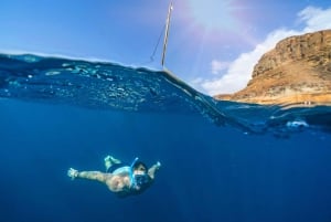 Gran Canaria: Tour en Catamarán con almuerzo por playas vírgenes
