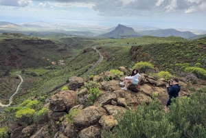 Gran Canaria: Barranco Rojo, Cueva, Oasis Excursión de Aventura y Picnic