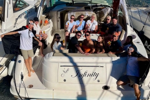 Gran Canaria: Excursion on private yacht with drinks, lunch and snorkeling