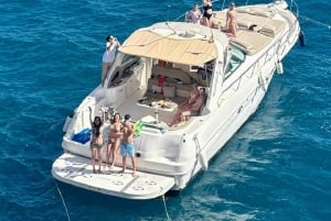 Gran Canaria: Excursion on private yacht with drinks, lunch and snorkeling