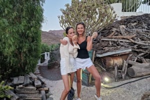 Casa histórica de Gran Canaria con plantación de mangos en Mogán.