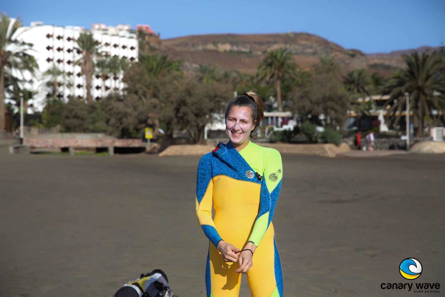 Gran Canaria: Meloneras Beach Surf Lesson