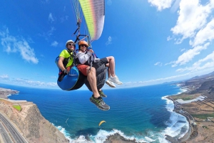 Gran Canaria: Paragliding Flight with Tapas & Pickup