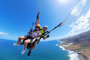 Gran Canaria: Paragliding Flight with Tapas & Pickup