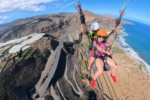 Gran Canaria: Paragliding Flight with Tapas & Pickup
