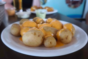 Gran Canaria: Paragliding Flight with Tapas & Pickup