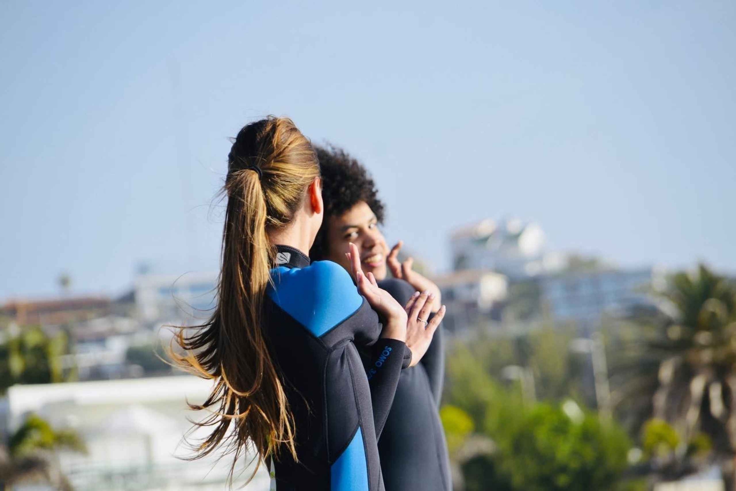 Gran Canaria: Playa del Inglés Girls' Surf Experience