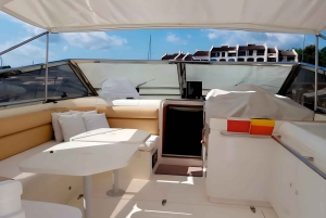 Gran Canaria: Private Yacht Cruise with Snacks & Drinks