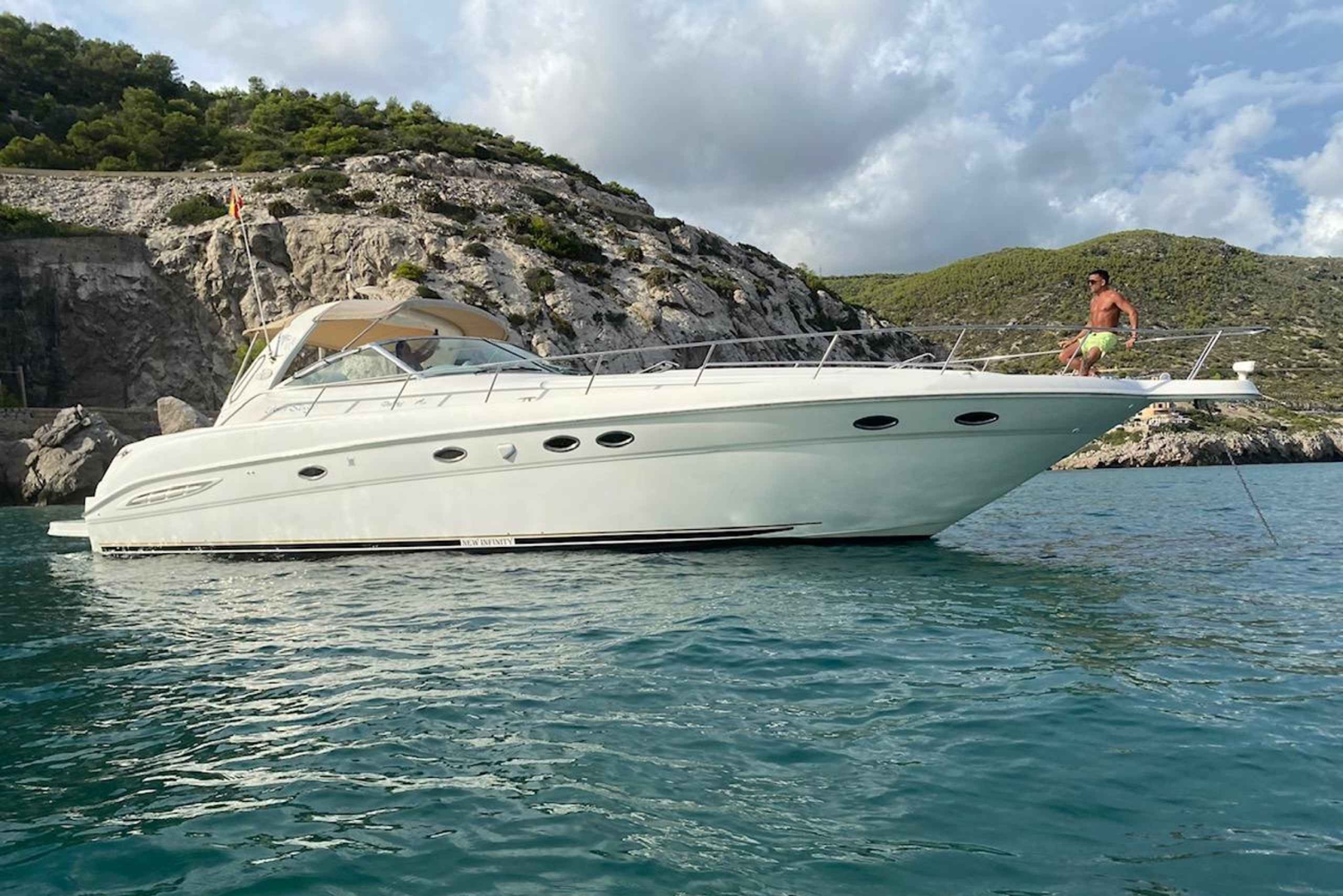 Gran Canaria: Shared yacht excursion with beverages, lunch and snorkeling
