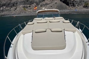 Gran Canaria: Shared yacht excursion with drinks, lunch, and snorkeling