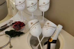 Gran Canaria: Shared yacht excursion with drinks, lunch, and snorkeling