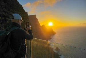 Gran Canaria Sunset & Wild Coast Tour, acantilados, piscinas naturales