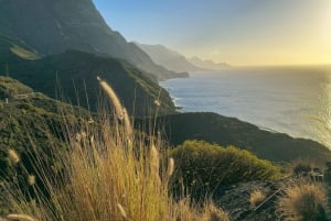 Gran Canaria Sunset & Wild Coast Tour, acantilados, piscinas naturales