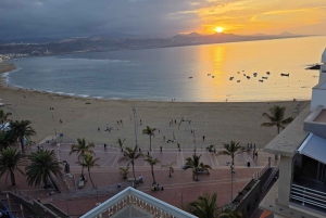 Las Palmas BEACH SUNSET: City Walking Tour