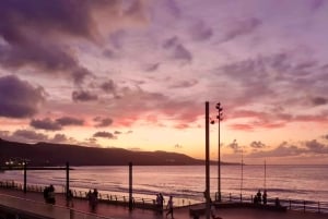 Las Palmas BEACH SUNSET: City Walking Tour