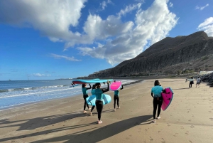 Las Palmas de Gran Canaria: Group surf lessons on La Laja beach