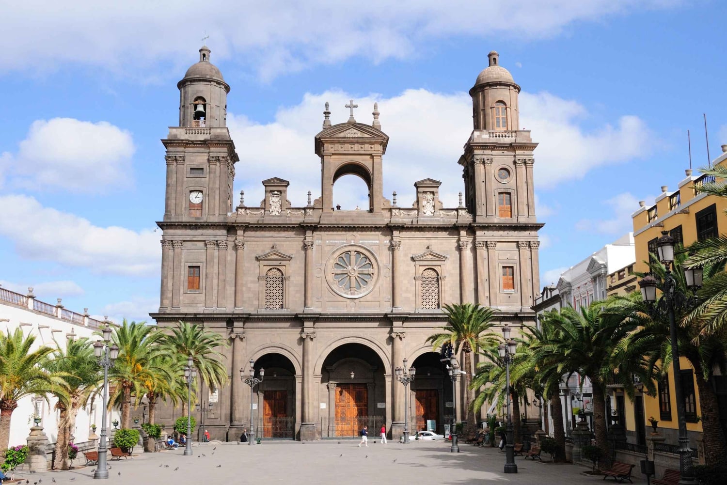 Las Palmas: Old Town and Surrounding Area Tour