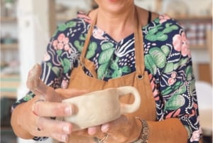 Las Palmas: Pottery Wheel Class with Materials